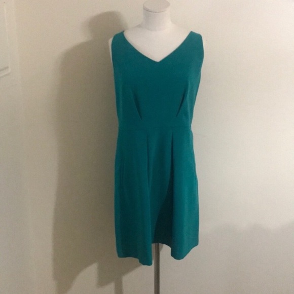 Loft Green Vneck dress size 10 - Picture 2 of 5